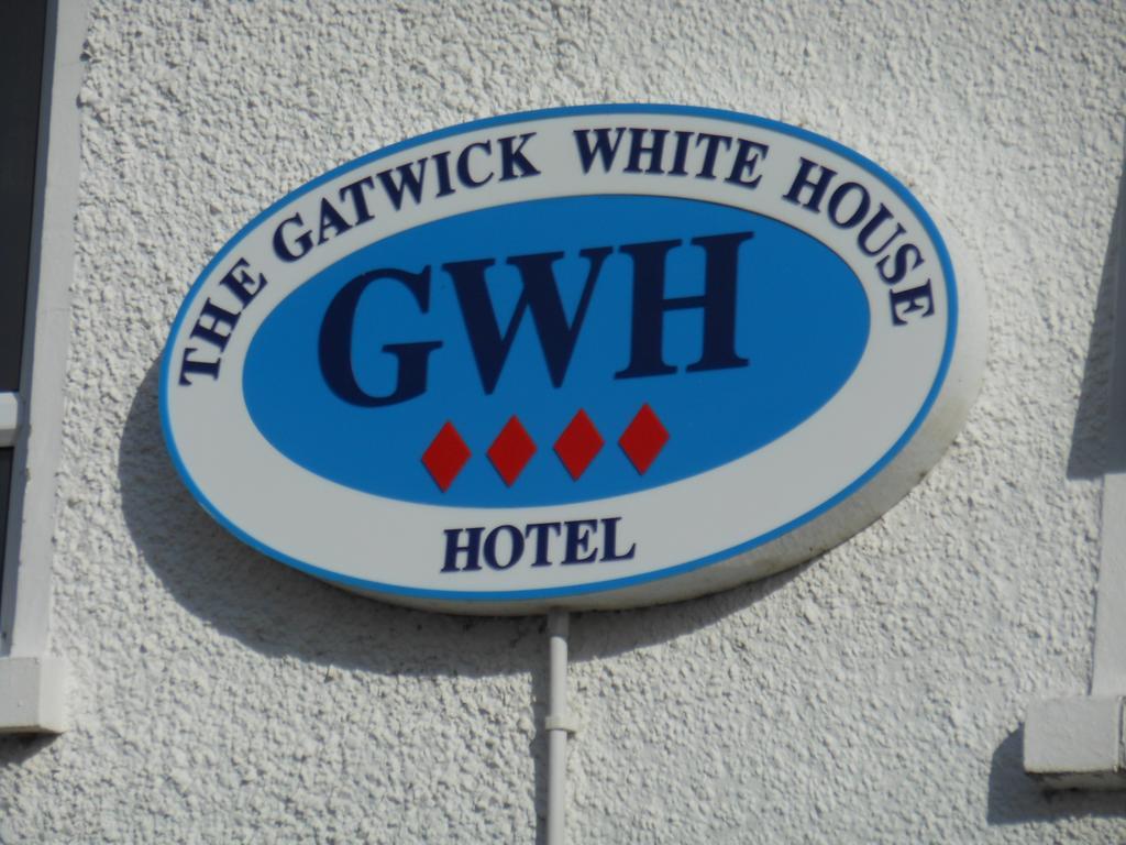 The Gatwick White House Hotel Horley Exteriör bild