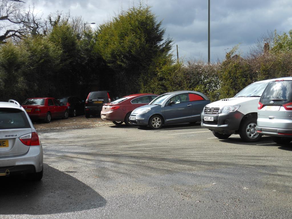 The Gatwick White House Hotel Horley Exteriör bild