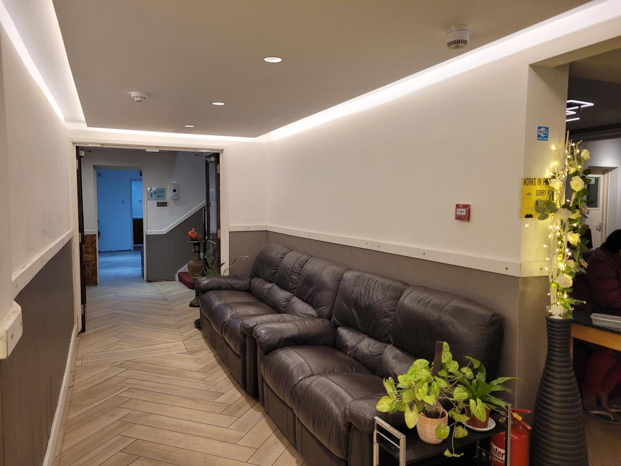 The Gatwick White House Hotel Horley Exteriör bild