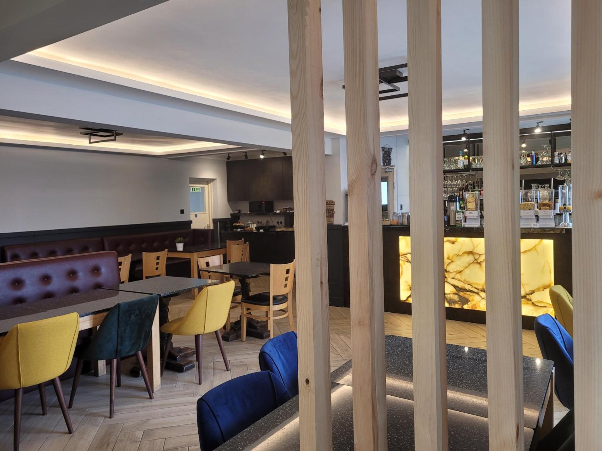 The Gatwick White House Hotel Horley Exteriör bild