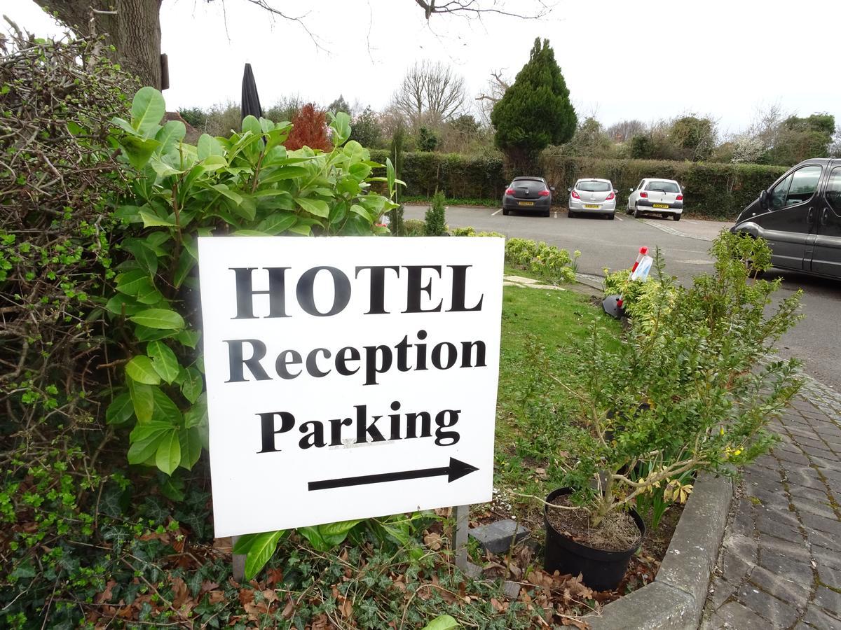 The Gatwick White House Hotel Horley Exteriör bild